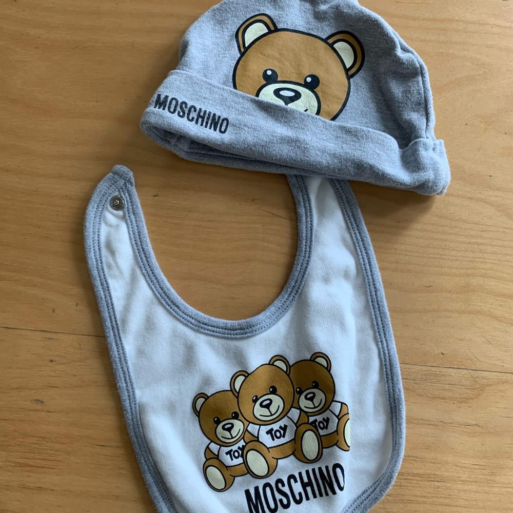 Moschino Gray and White Bear Bib